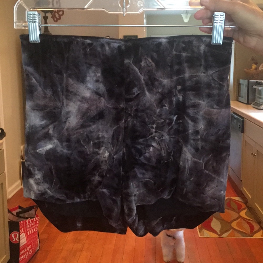 Show me your mumu velvet high waist shorts tie dye